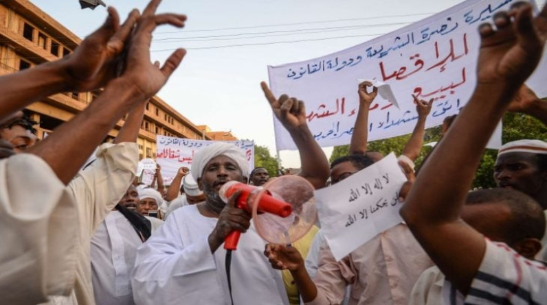 الصادق الرزيقي يكتب: هل يعود الإسلاميون إلى السلطة في السودان؟